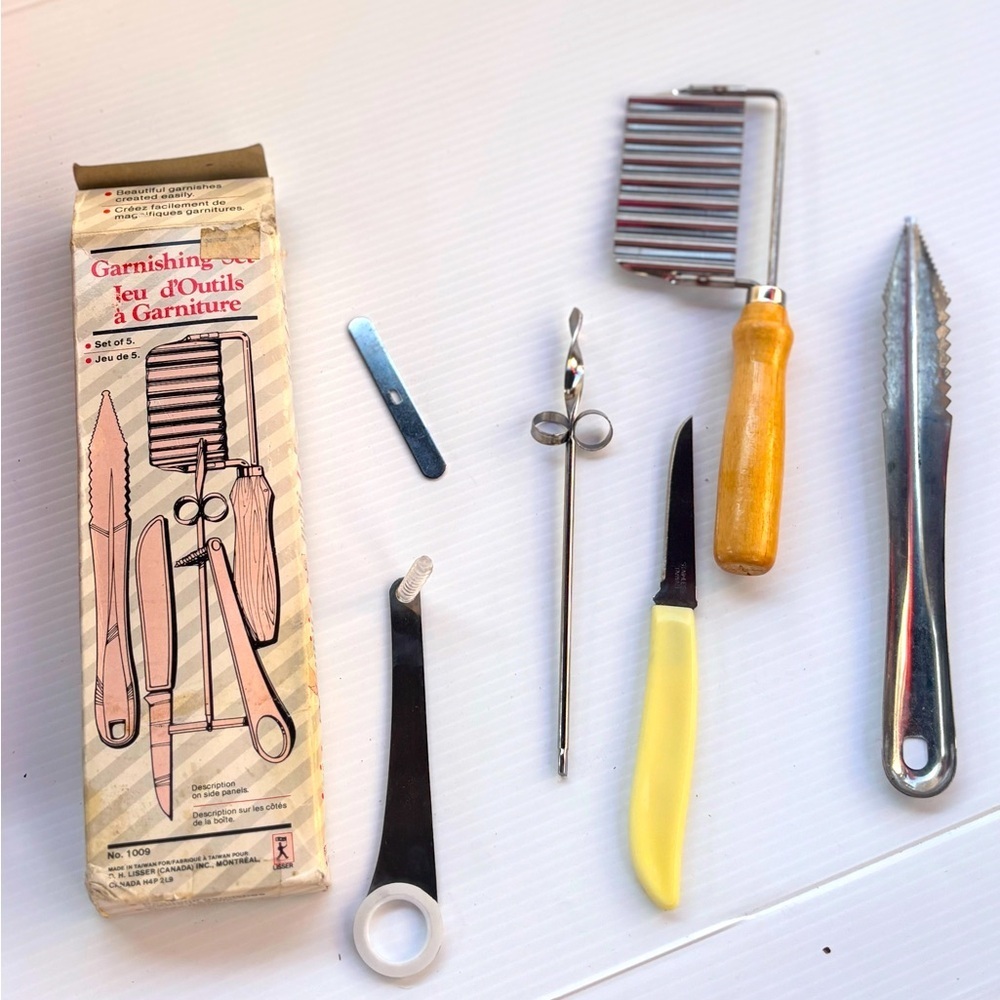 Lisser Canada Garnishing Set No 1009